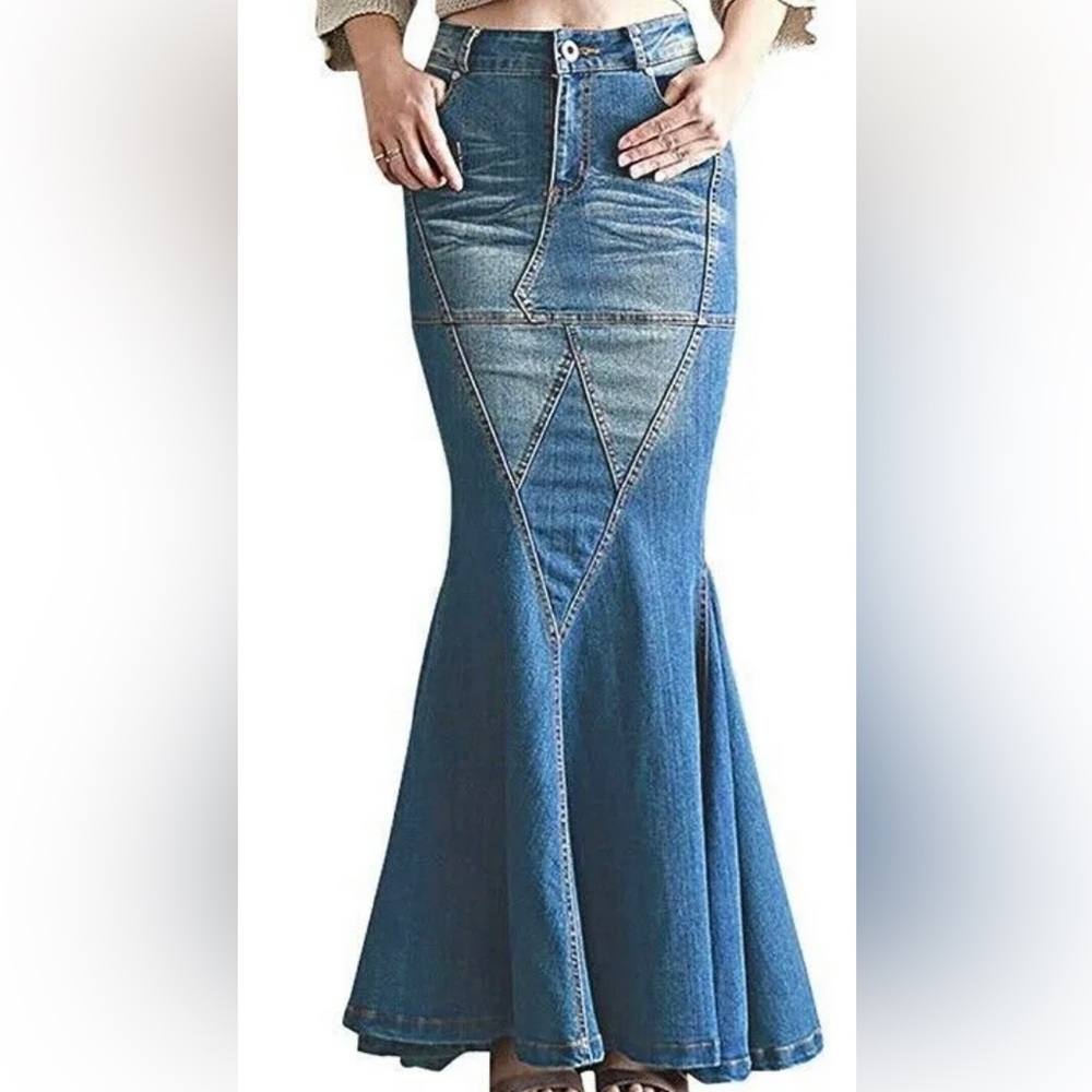 Denim Mermaid Maxi Skirt. NWT